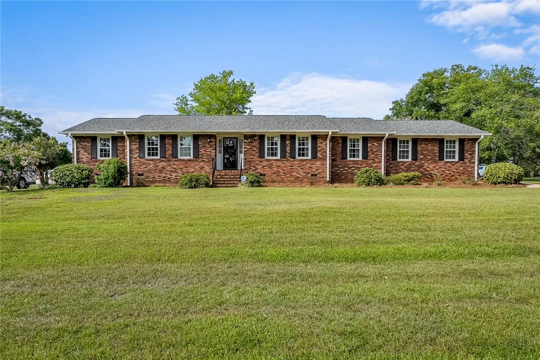 613 Centerville Road