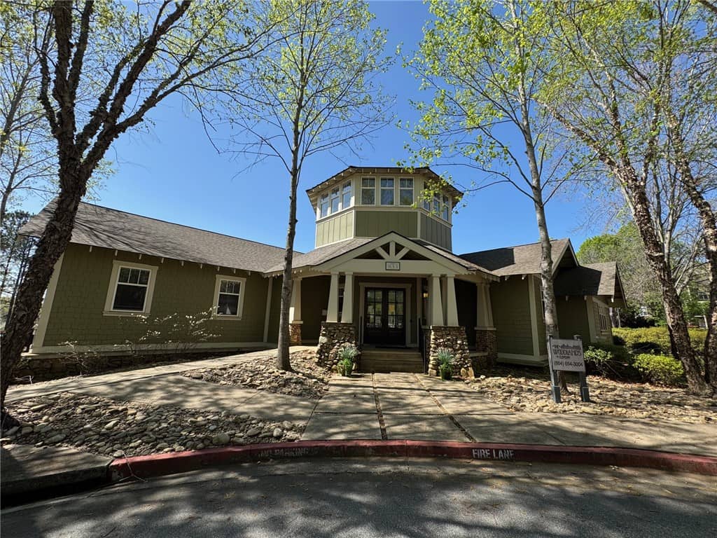 833 Old Greenville Highway