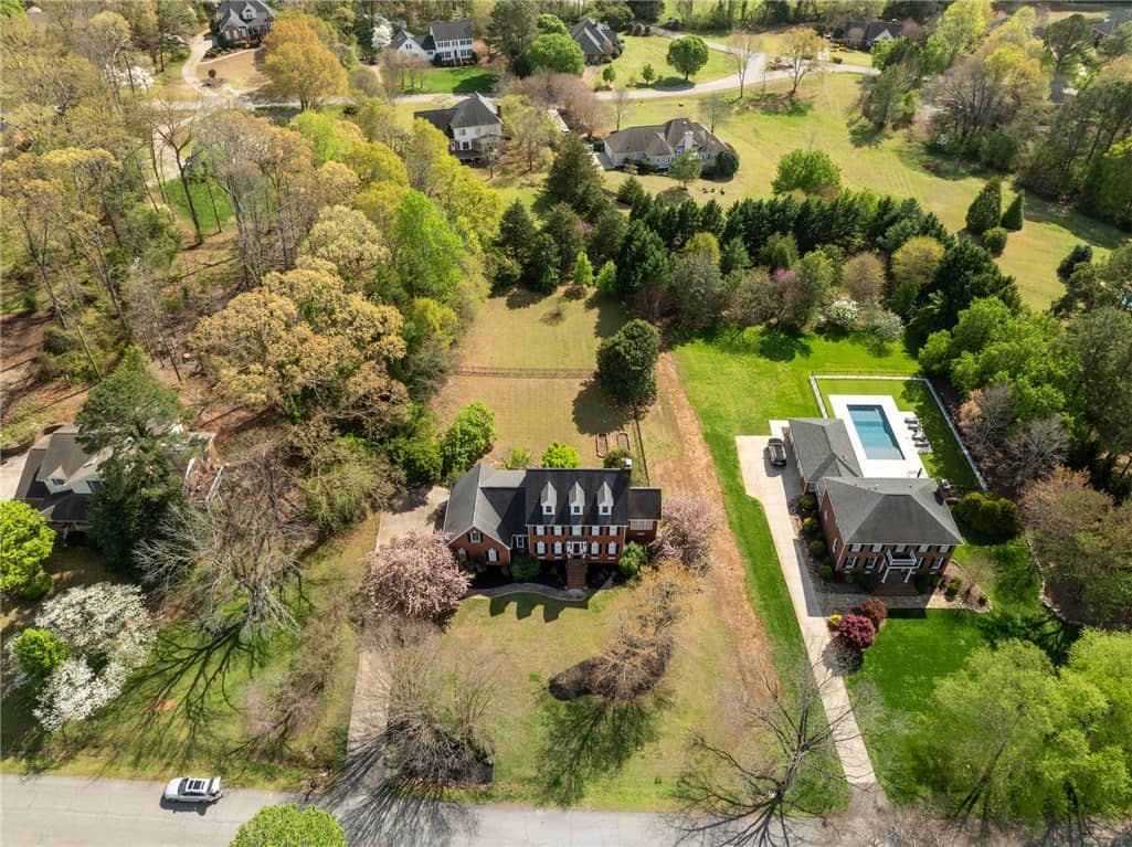 1019 Harpers Way