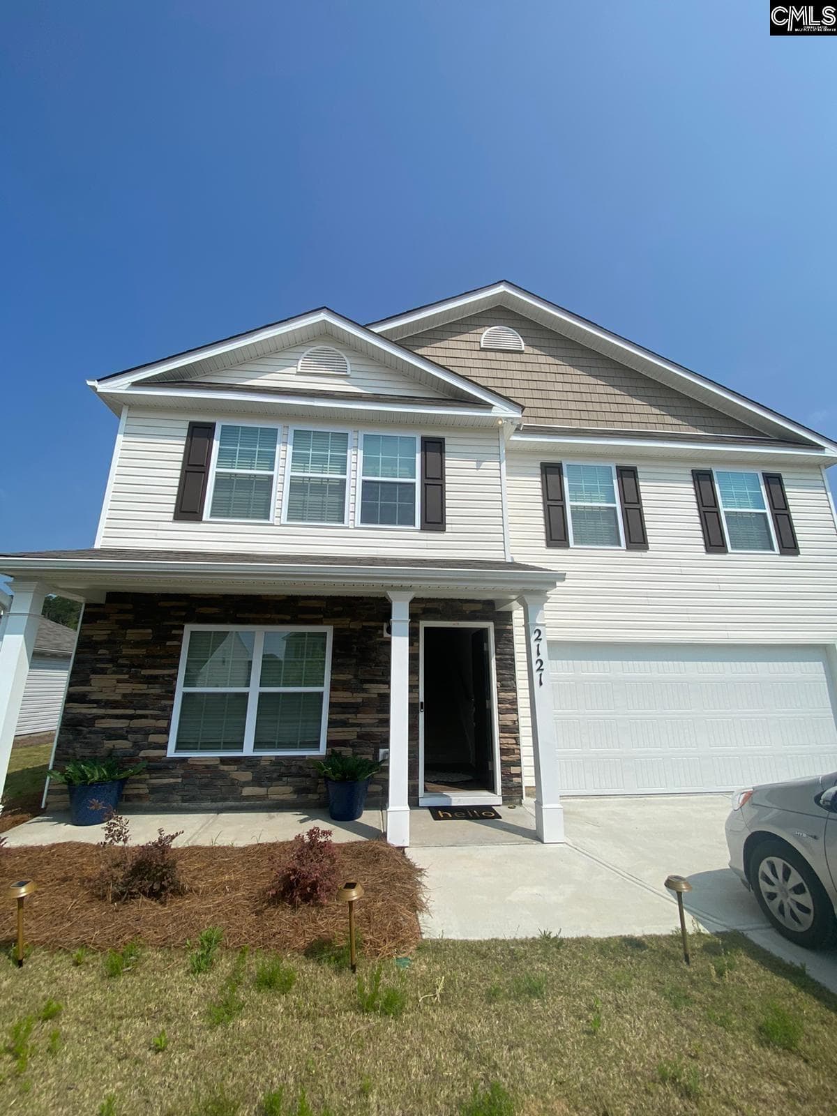 Newberry Landing, Newberry Community