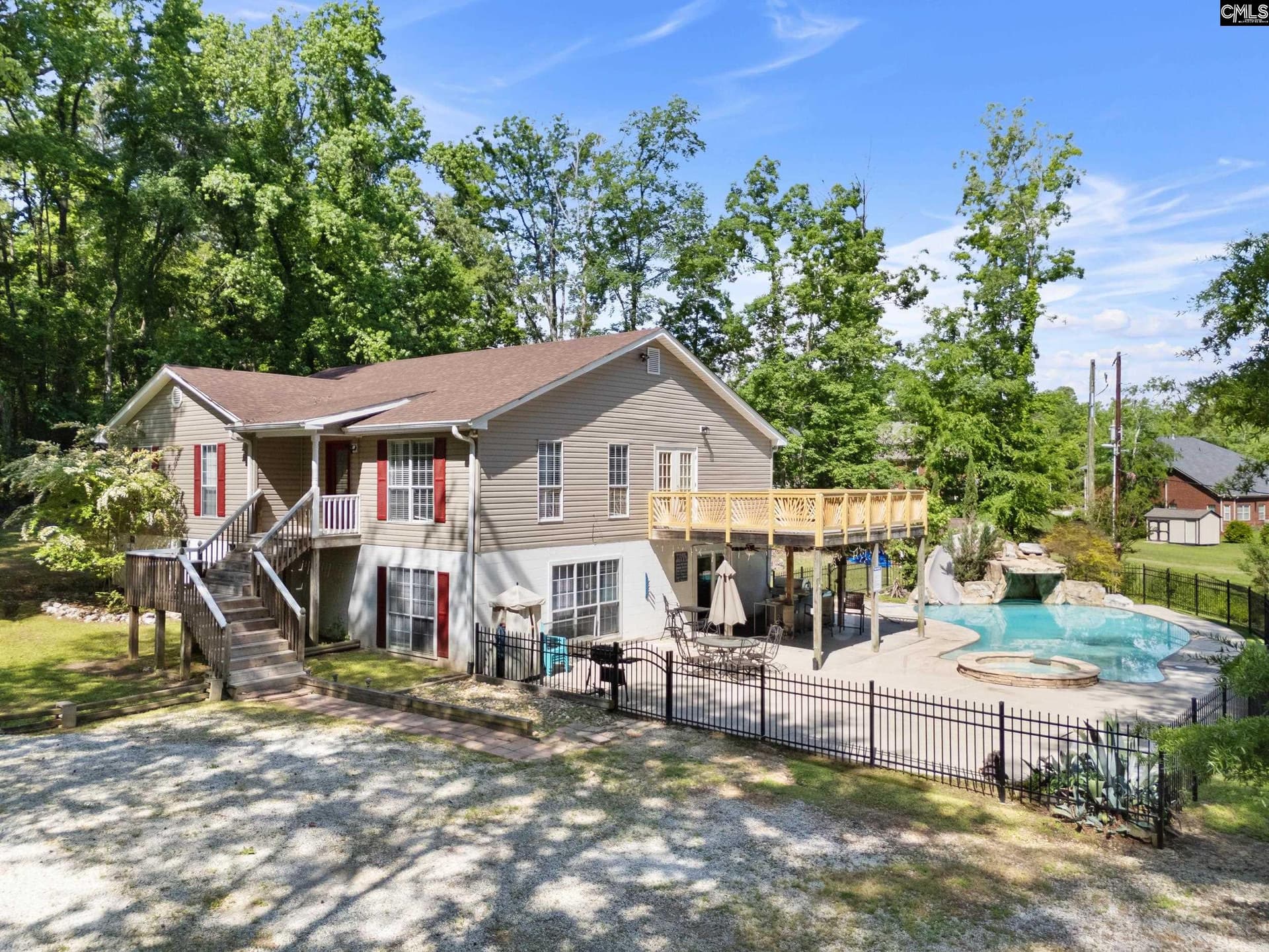 904 Green Meadow Drive