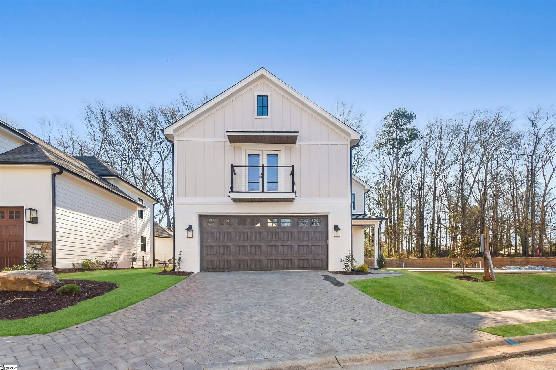 South Main Place, Simpsonville Community