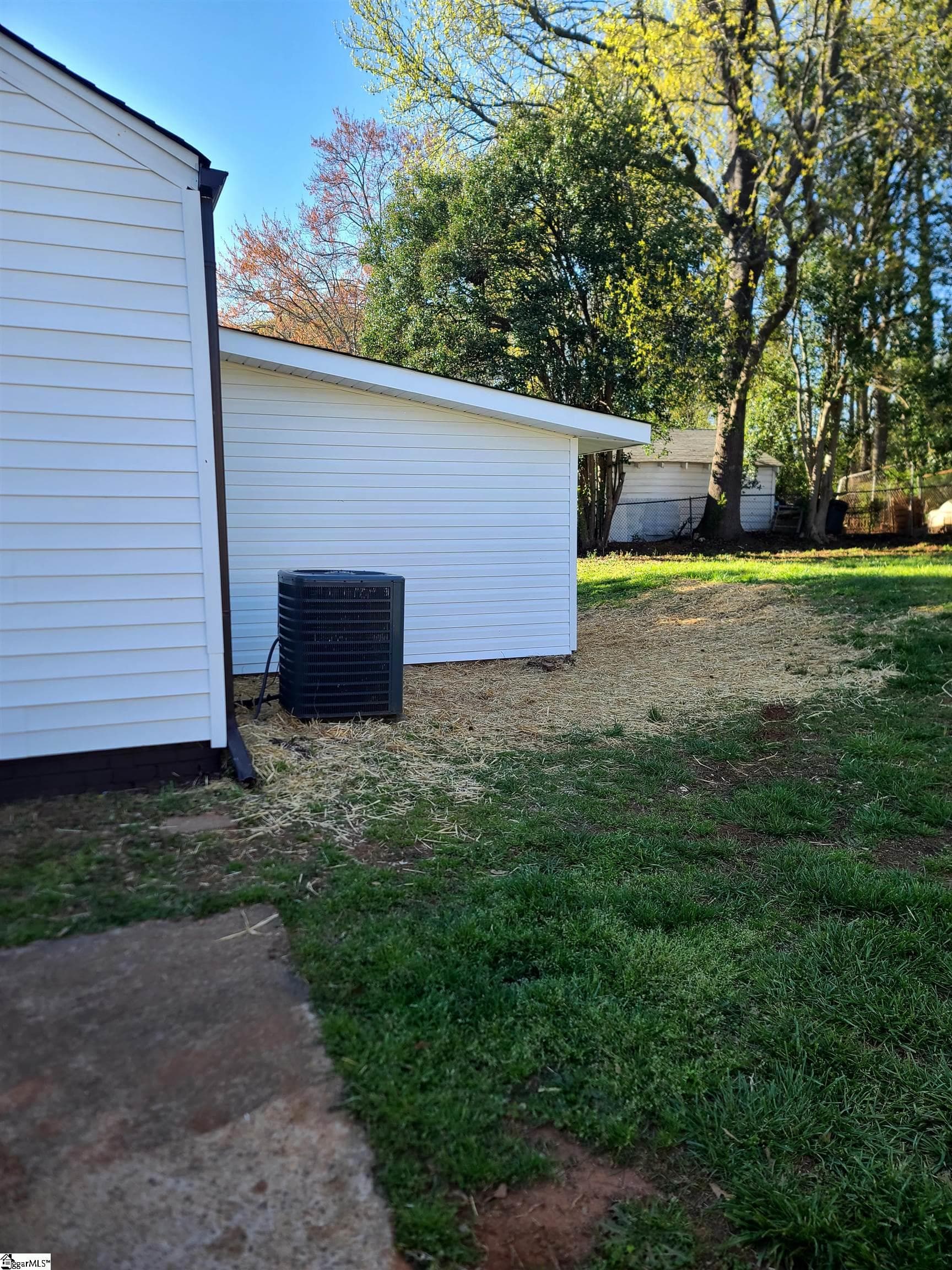 Property image 3 at 127 S Estate Drive, Greenville, SC 29605