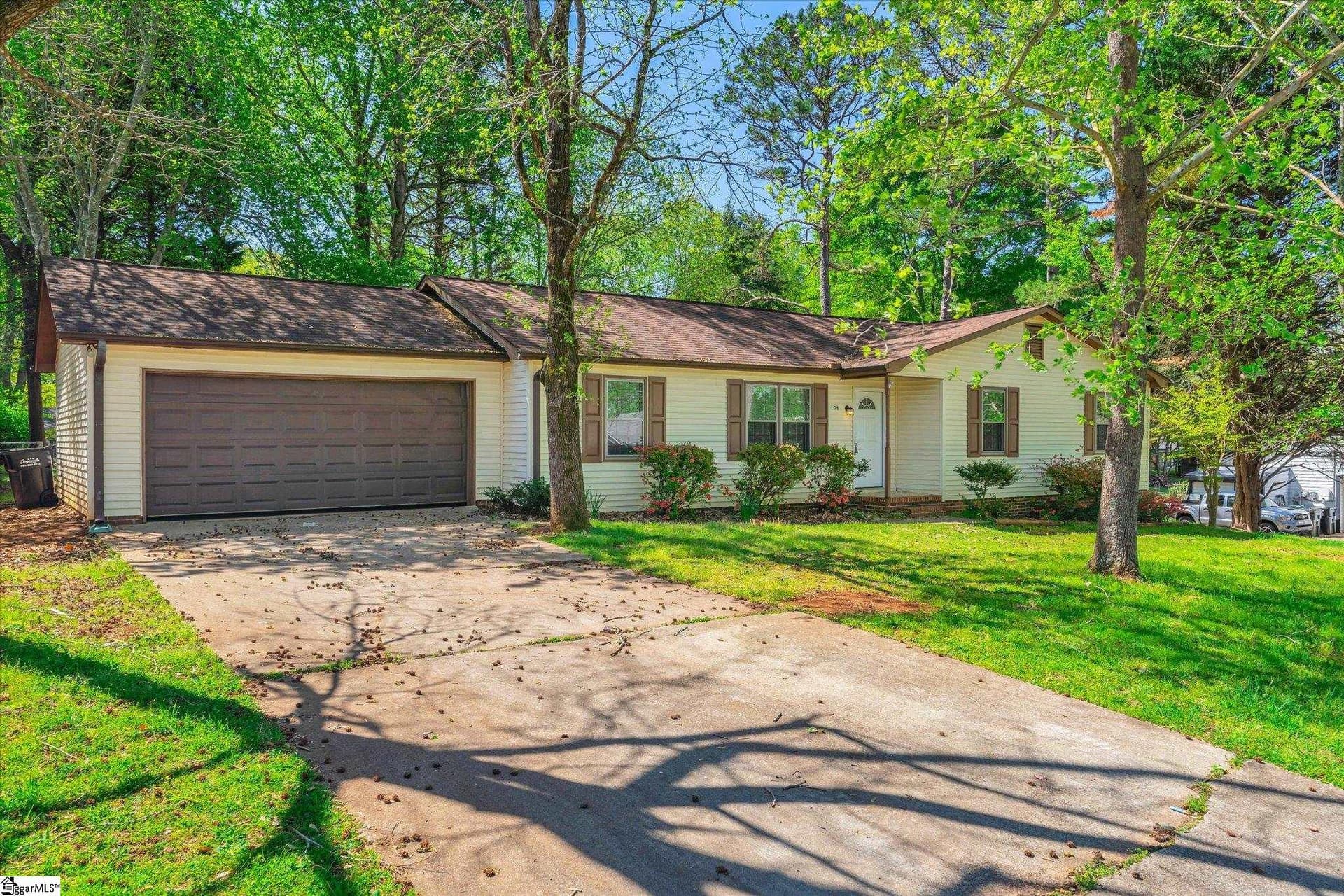 Property image 1 at 106 Doral Way, Simpsonville, SC 29680