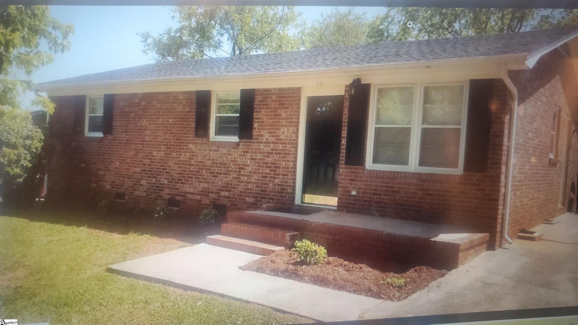 Property image 1 at 111 Helen Street, Piedmont, SC 29673