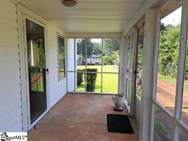 Property image 3 at 115 Prosperity Avenue, Greenville, SC 29505