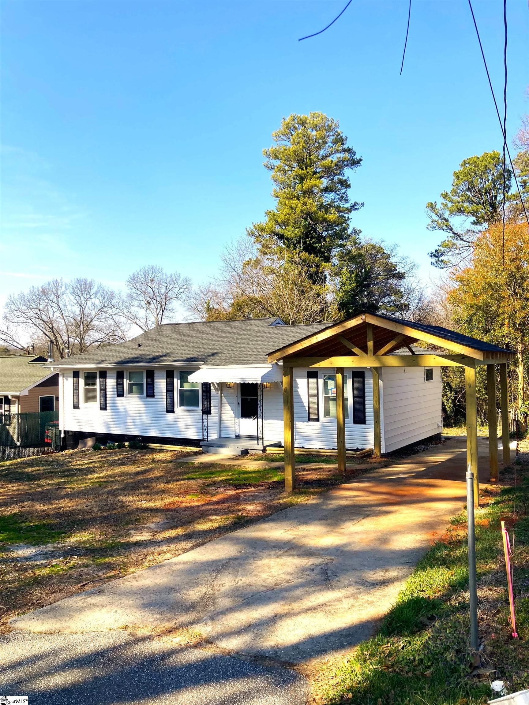Property image 2 at 26 E Fairfield Road, Greenville, SC 29605-2757