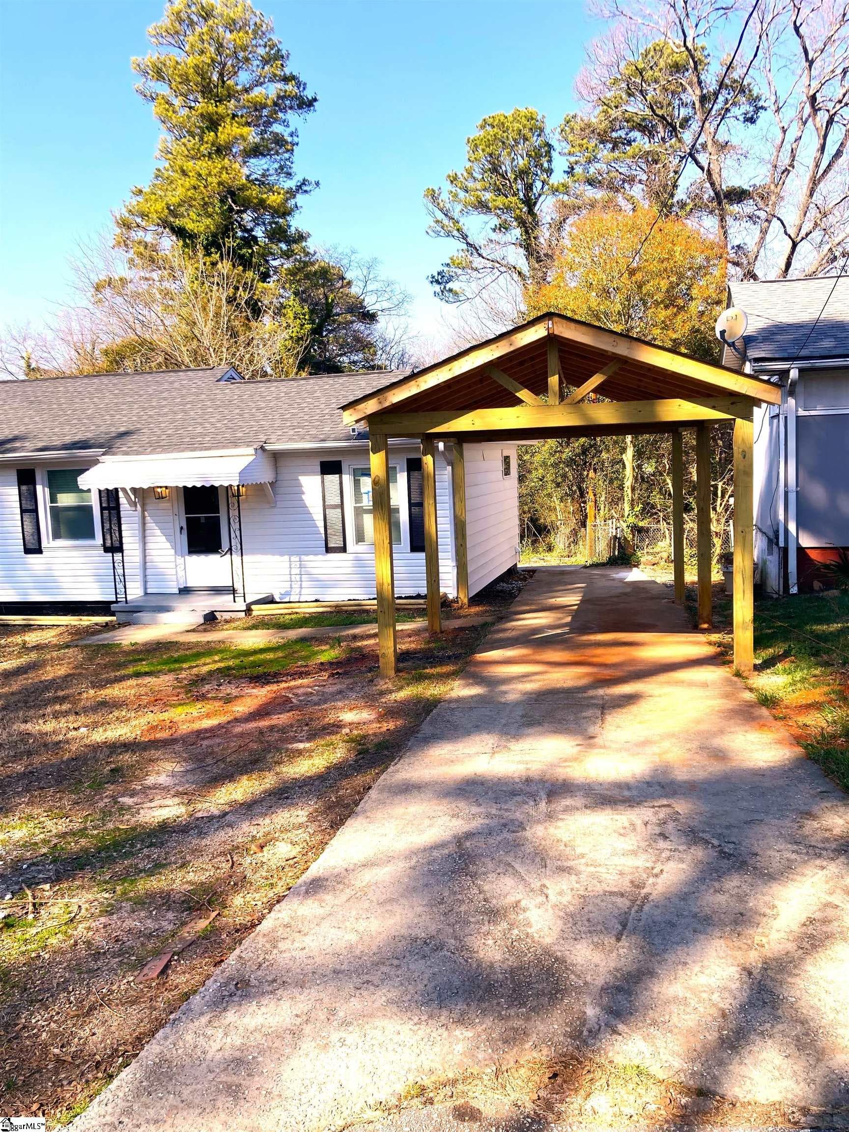 Property image 3 at 26 E Fairfield Road, Greenville, SC 29605-2757