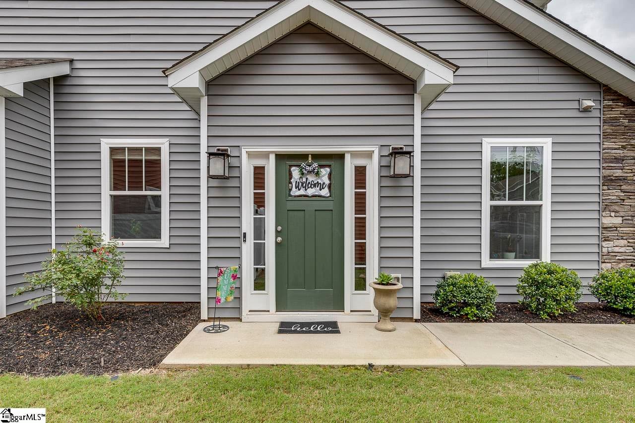 Property image 3 at 106 Creekhaven Lane, Taylors, SC 29687