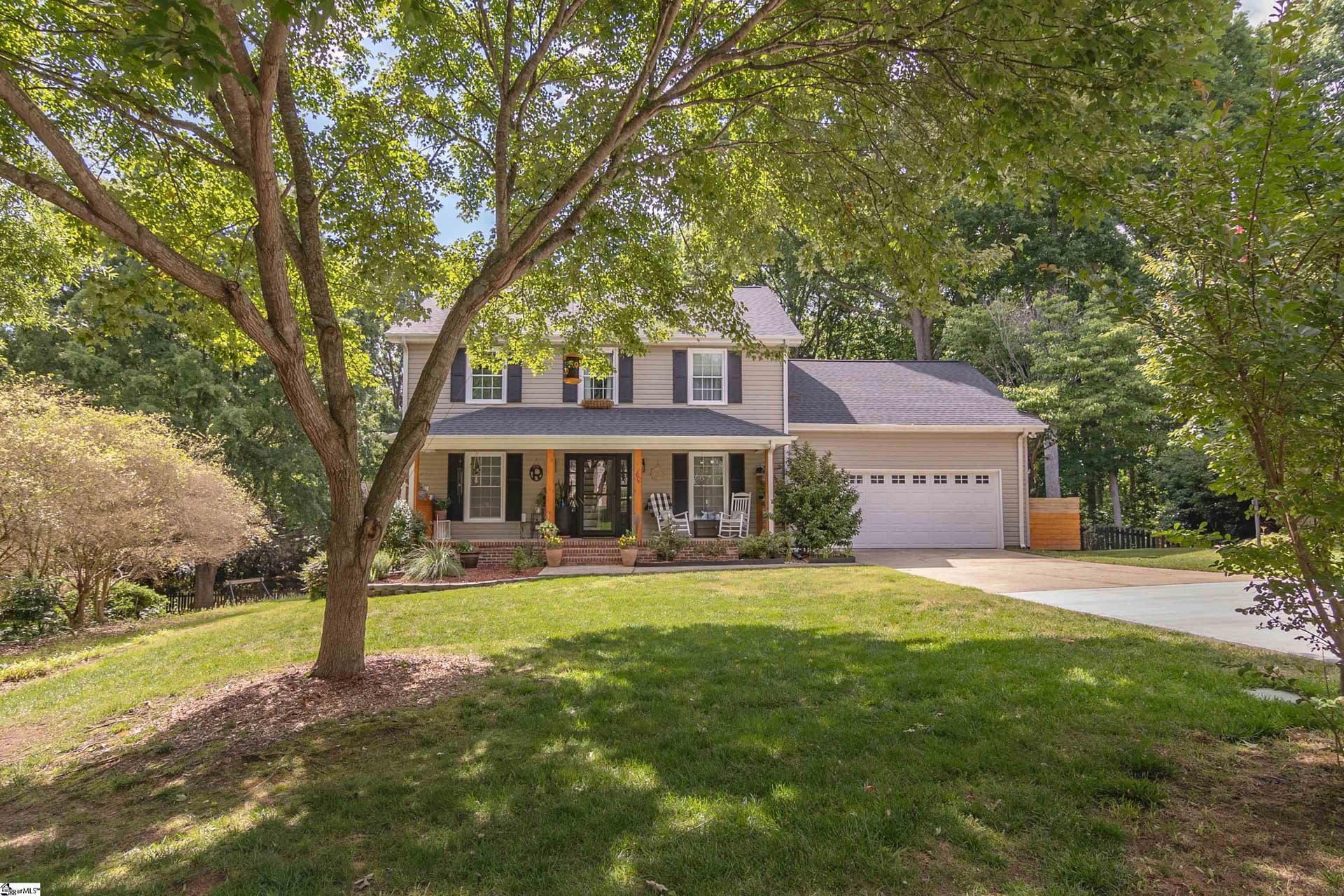 Hunters Woods, Simpsonville Community