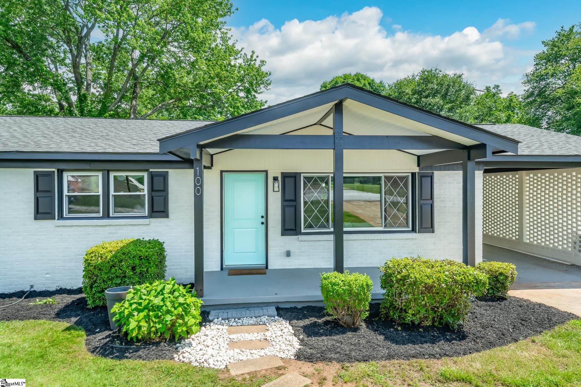 Property image 2 at 100 Alice Farr Drive, Greenville, SC 29617