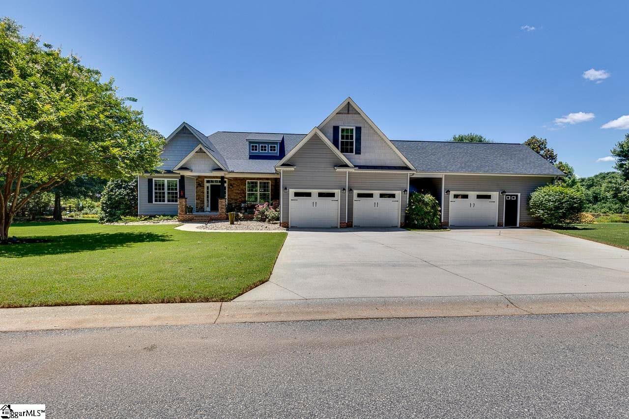 Stoneledges, Taylors Community