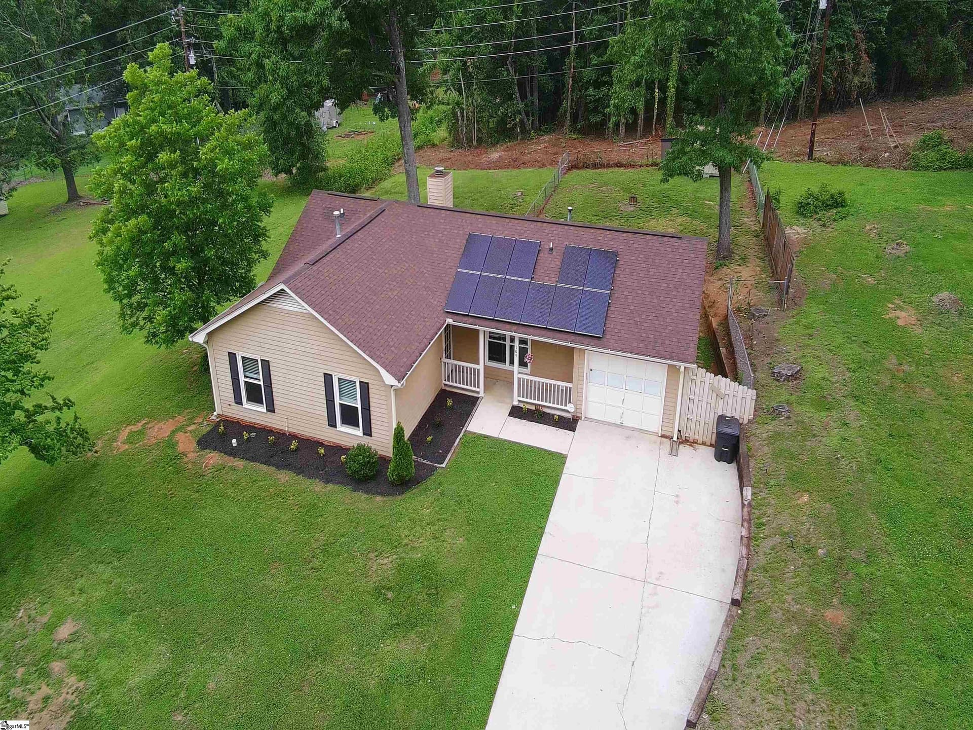 Property image 2 at 109 Manchester Drive, Mauldin, SC 29662