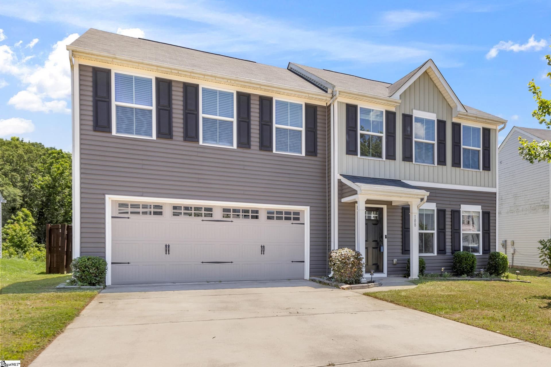 Property image 2 at 108 Castlebrook Drive, Greenville, SC 29605