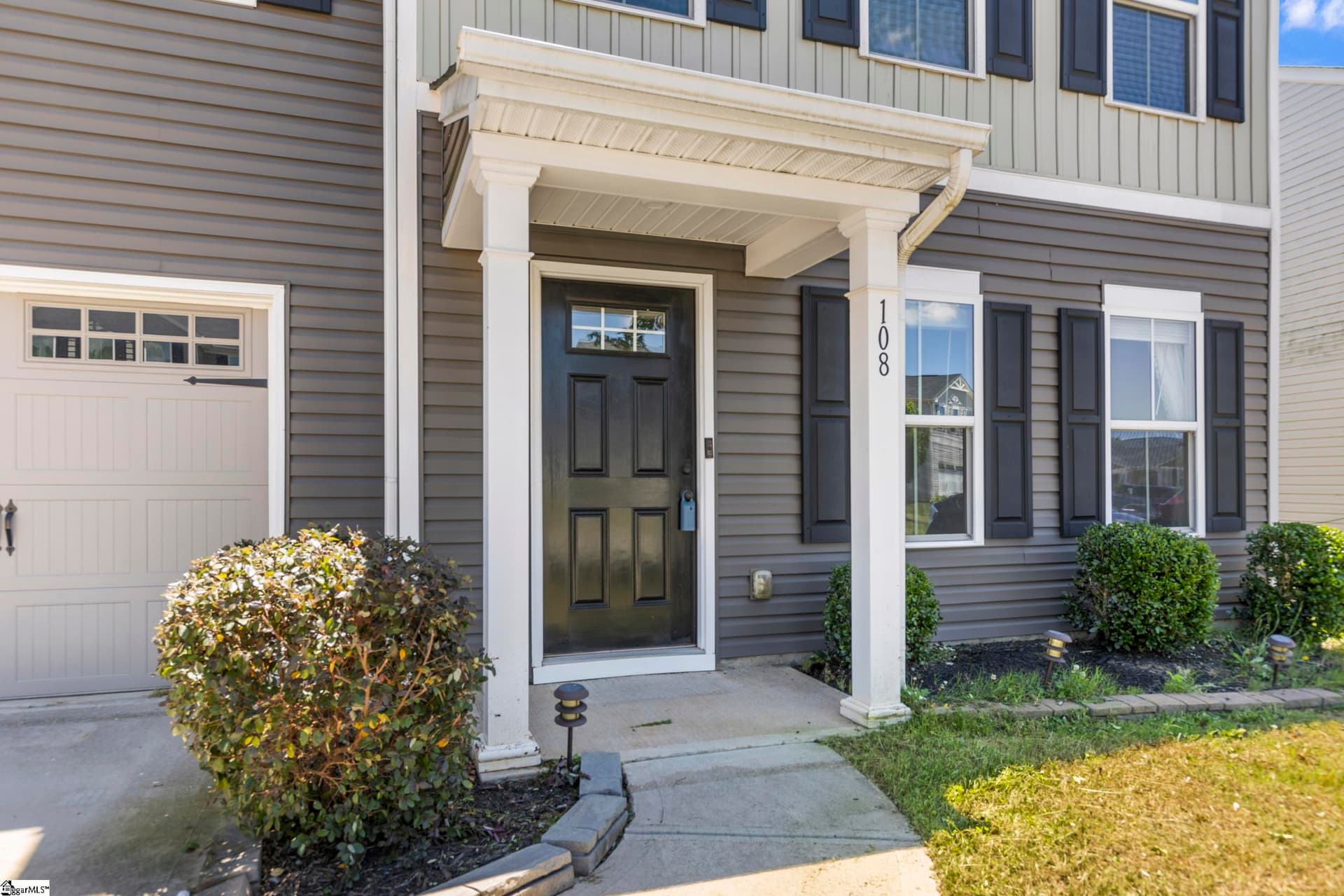 Property image 3 at 108 Castlebrook Drive, Greenville, SC 29605