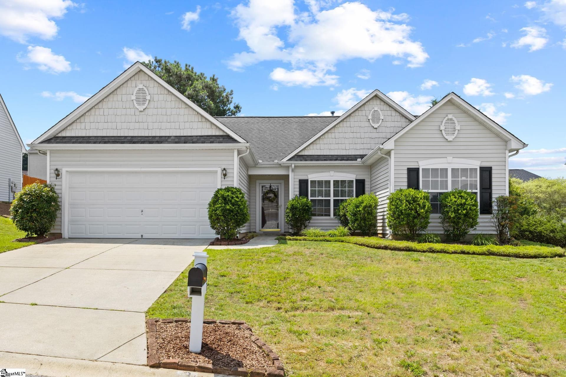 Property image 1 at 3 Crestbrook Drive, Greenville, SC 29607