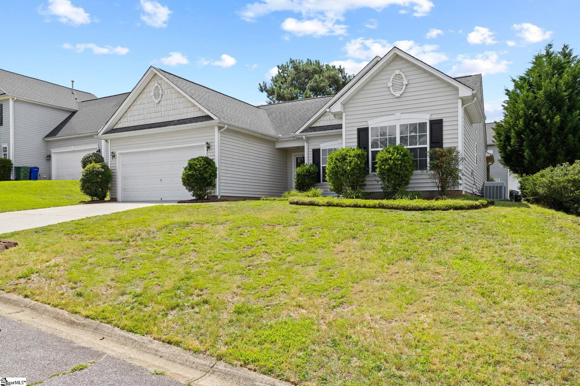 Property image 2 at 3 Crestbrook Drive, Greenville, SC 29607