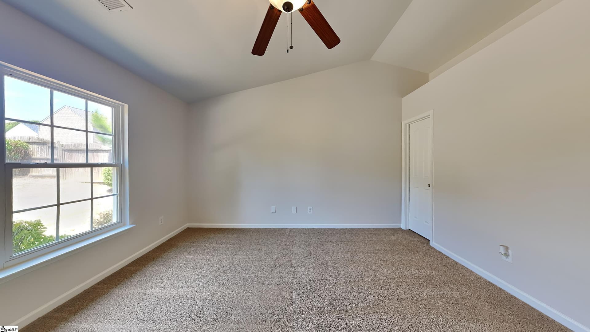 Property image 5 at 2 Somerville Court, Greenville, SC 29605-6438