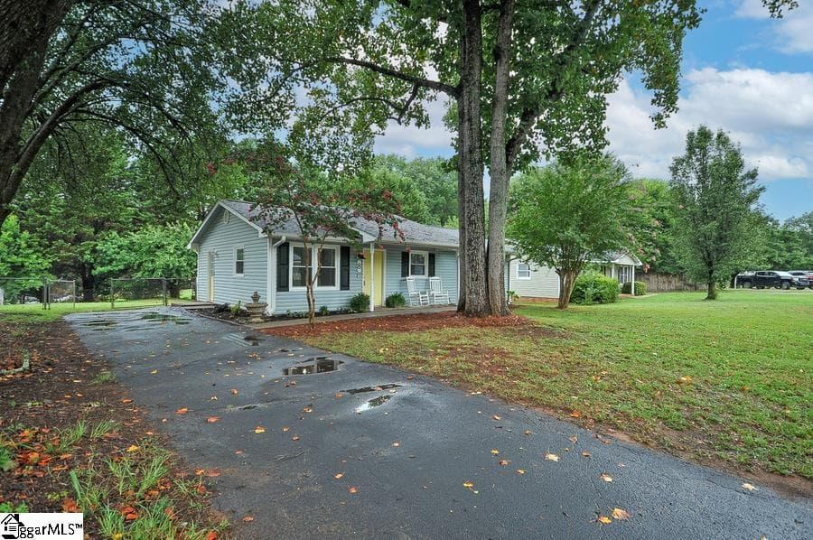 Property image 2 at 8 Windmill Drive, Wellford, SC 29388