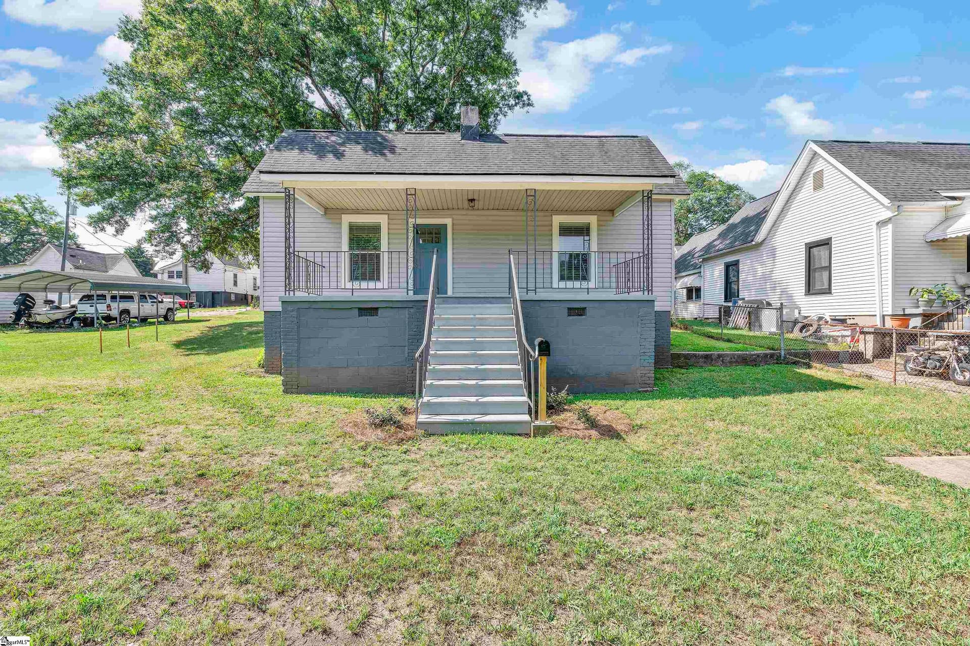 Dunean, Greenville Community