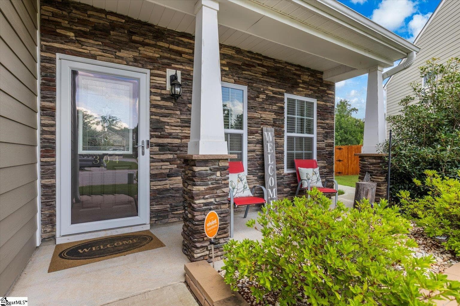 Property image 2 at 304 Hartwood Lake Lane, Greer, SC 29650
