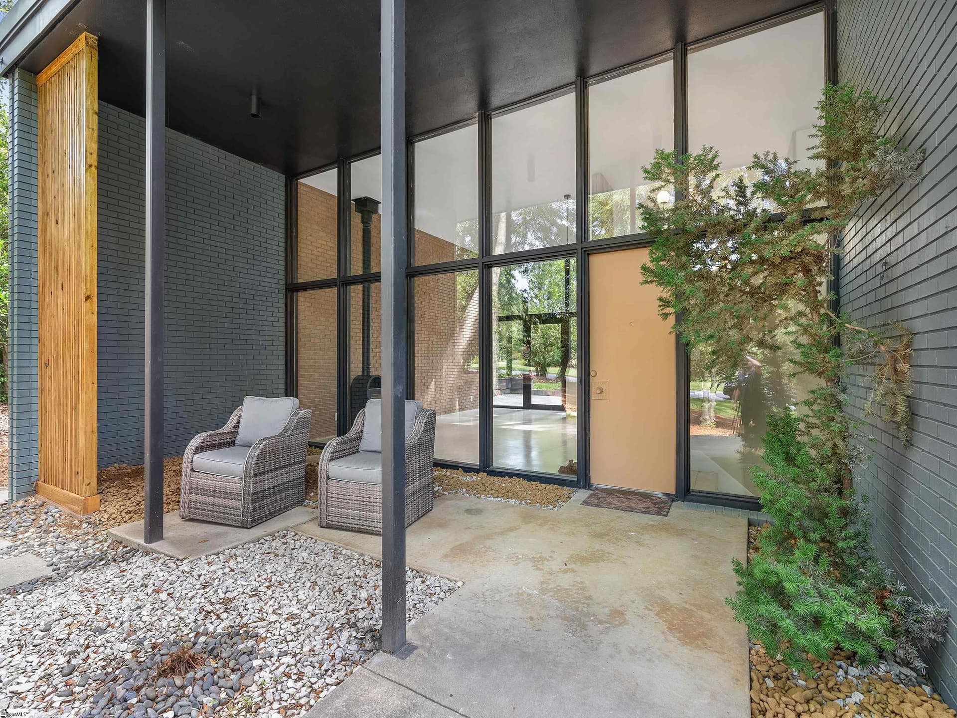 Property image 2 at 305 Botany Road, Greenville, SC 29615