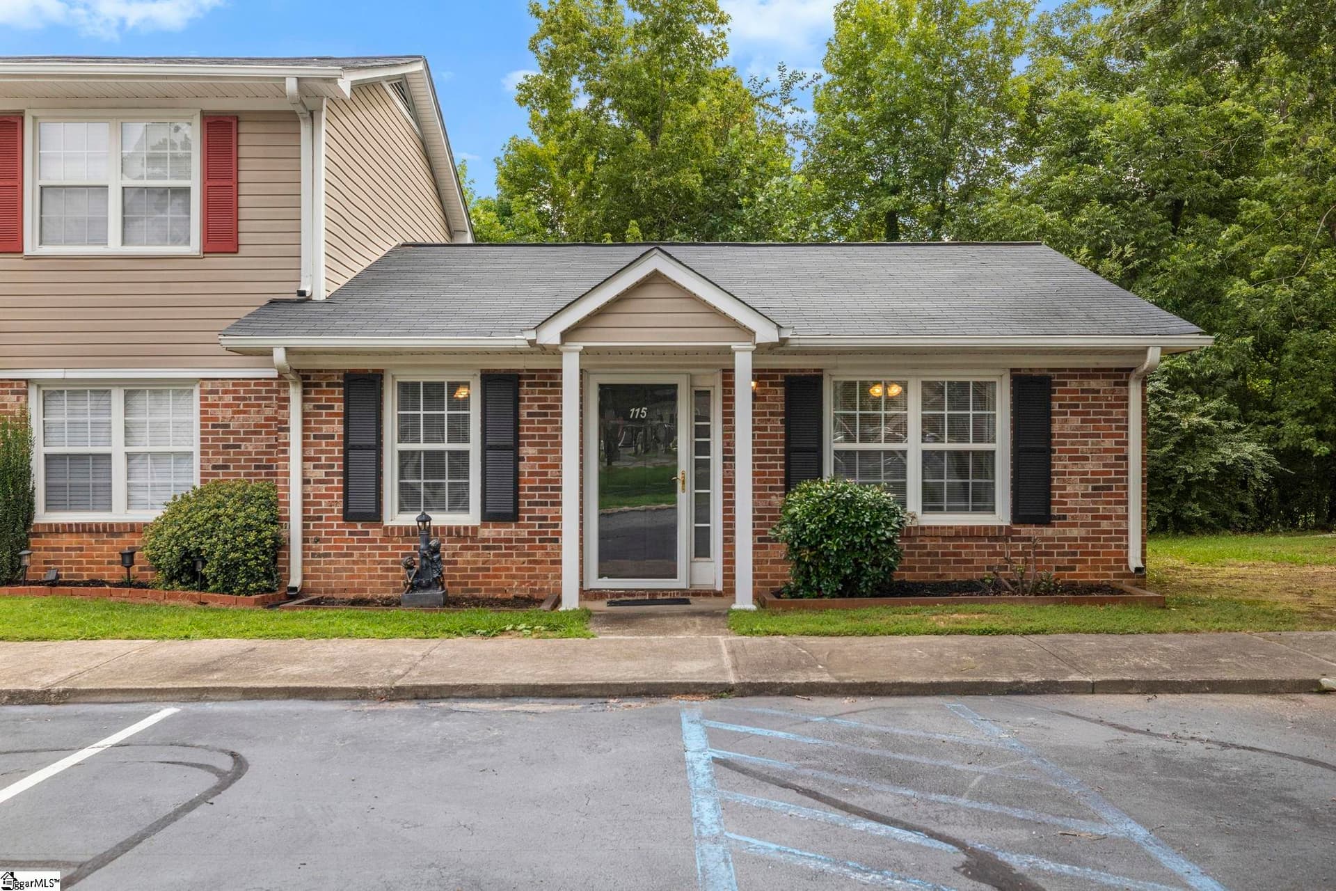 Property image 1 at 115 Silver Brook Drive, Simpsonville, SC 29681