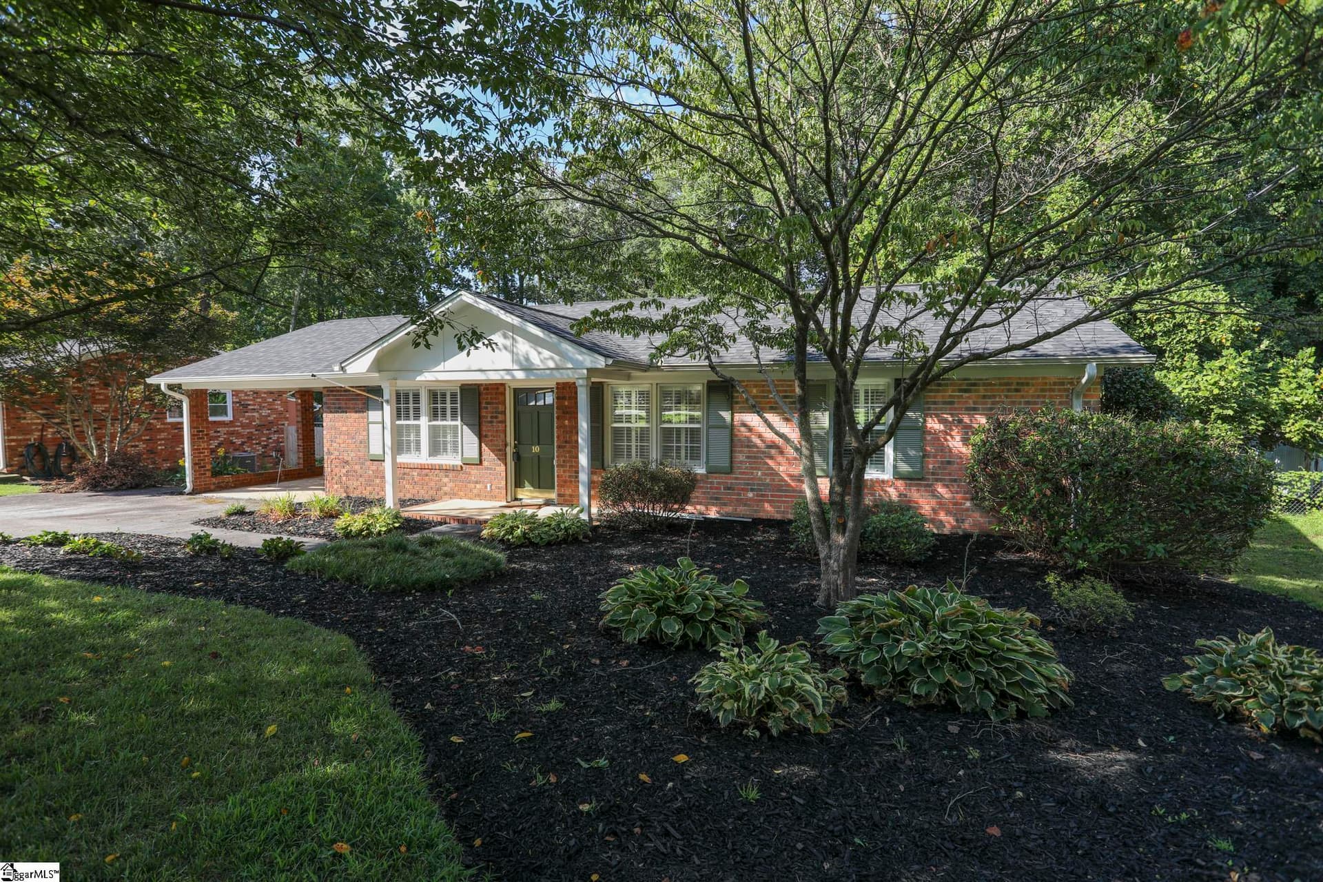 Property image 3 at 10 Trent Drive, Taylors, SC 29687