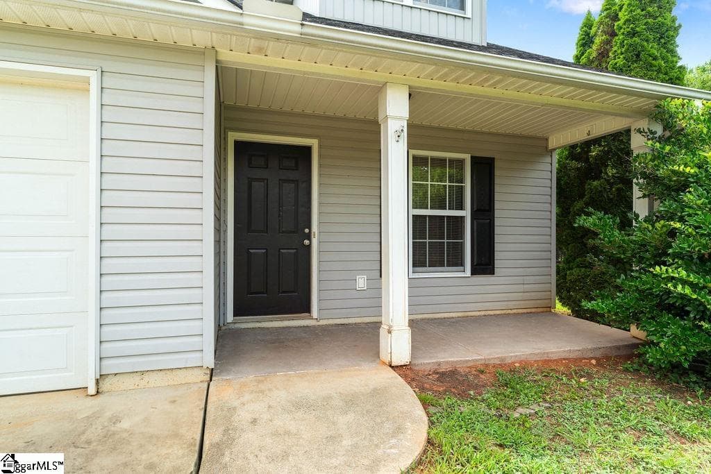Property image 2 at 320 Gibbs Road, Wellford, SC 29385