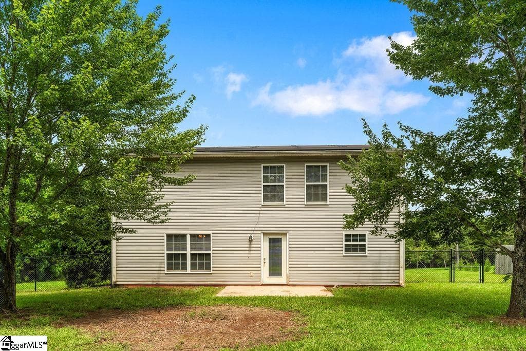 Property image 3 at 320 Gibbs Road, Wellford, SC 29385