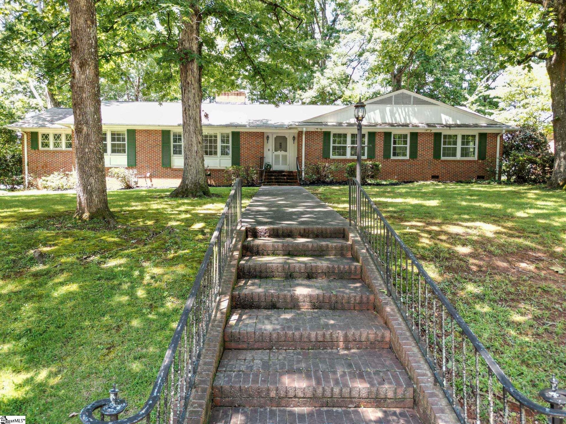 Property image 2 at 33 Stono Drive, Greenville, SC 29609