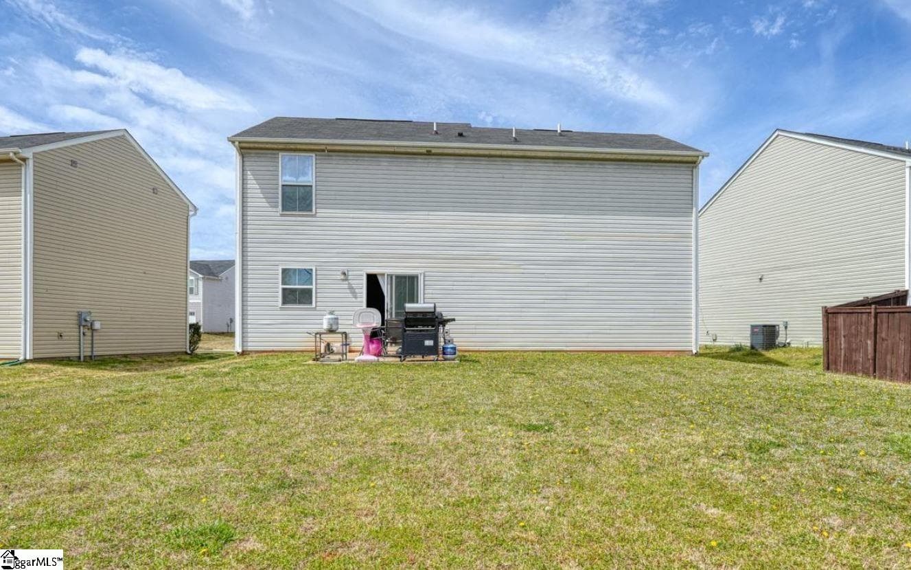 Property image 3 at 106 Castlebrook Drive, Greenville, SC 29605