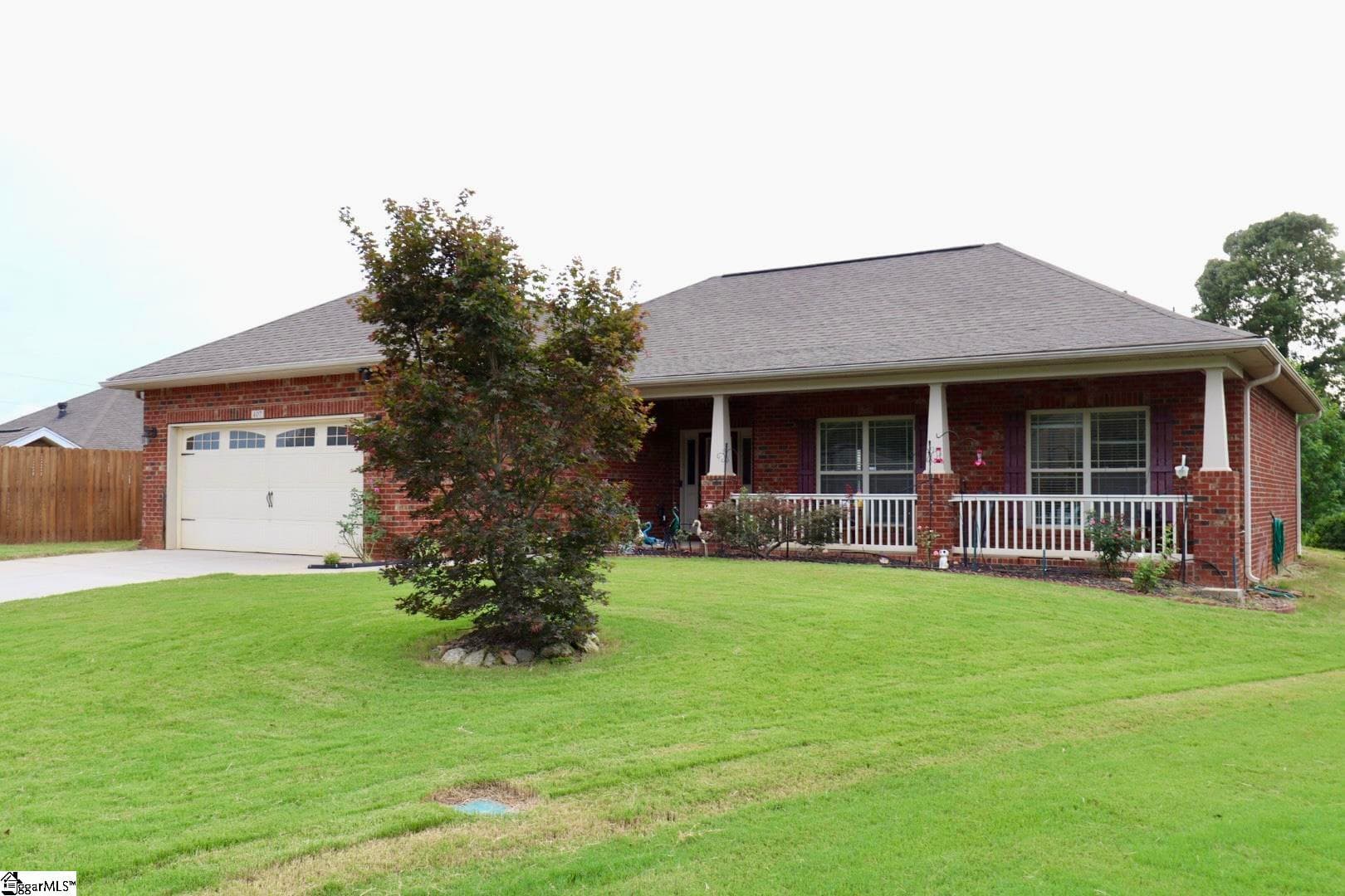 Property image 3 at 407 Raritan Court, Simpsonville, SC 29681