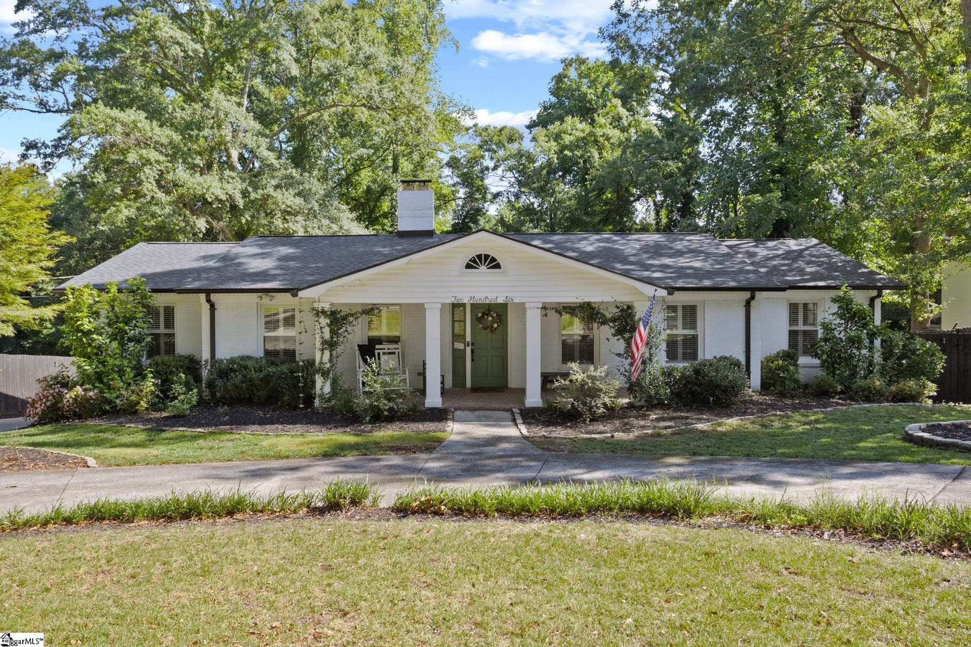 Wellington Green, Greenville Community
