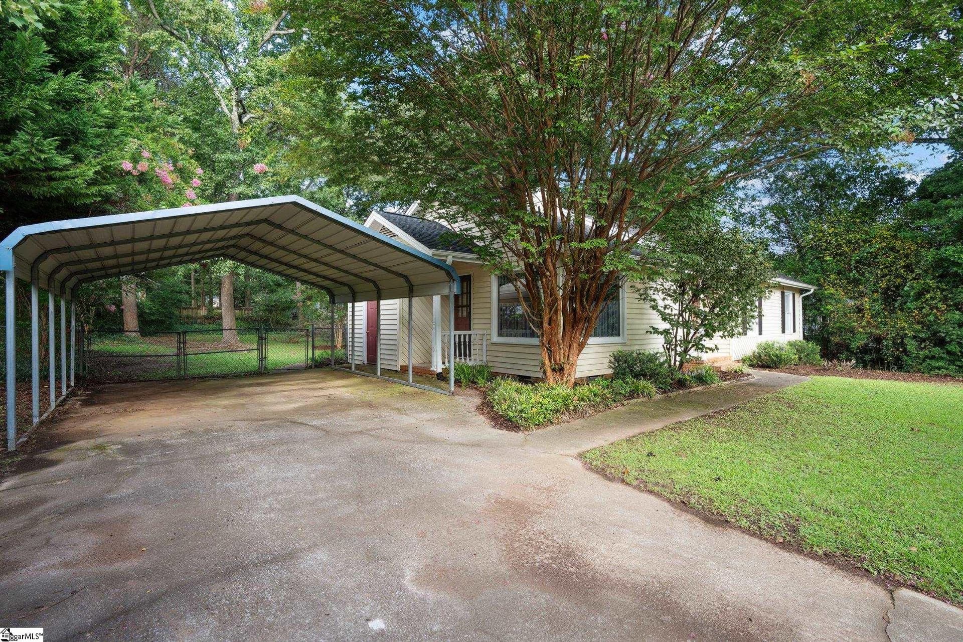 Property image 4 at 103 Oak Drive, Greer, SC 29650