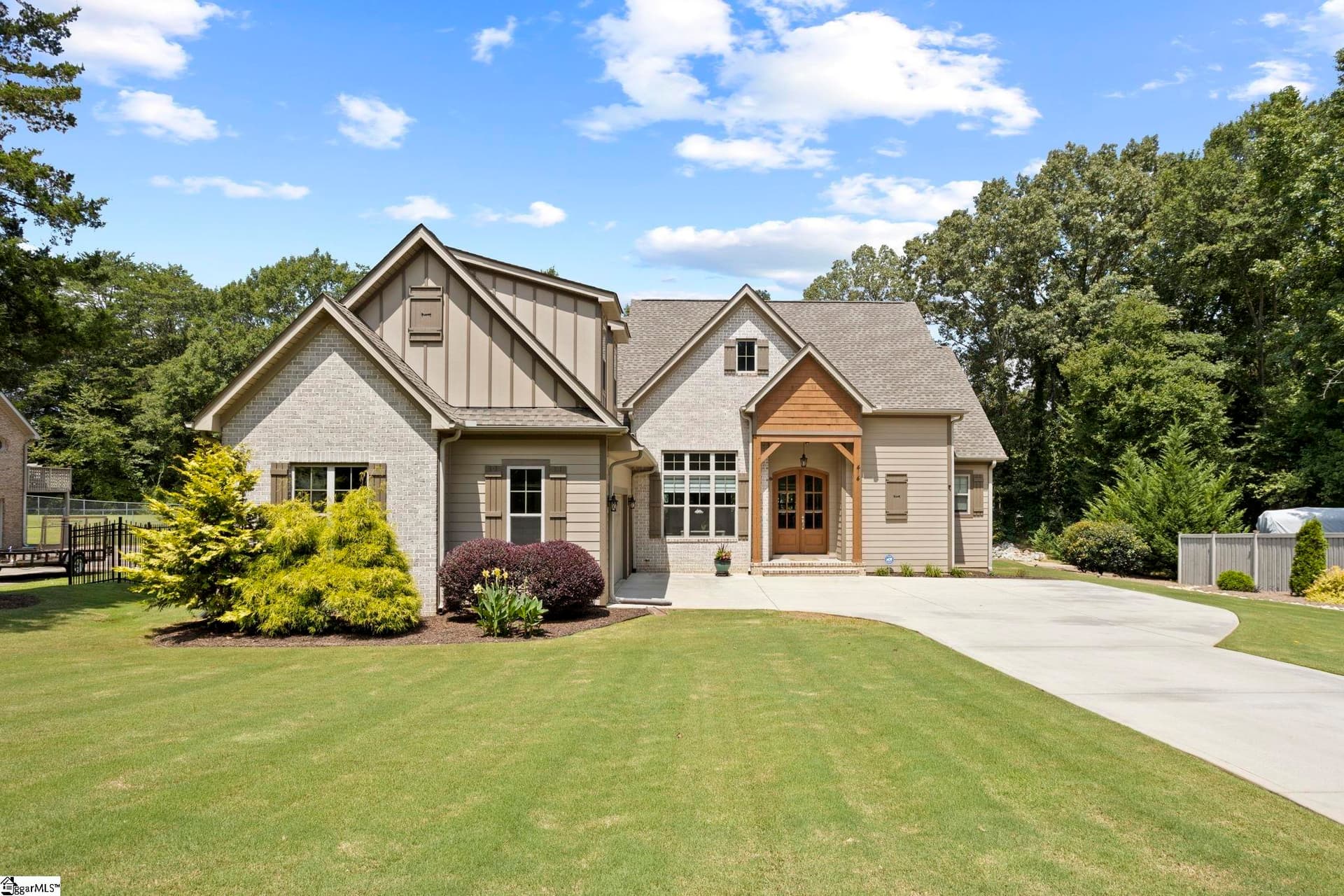 Property image 2 at 414 Isaqueena Drive, Greer, SC 29651