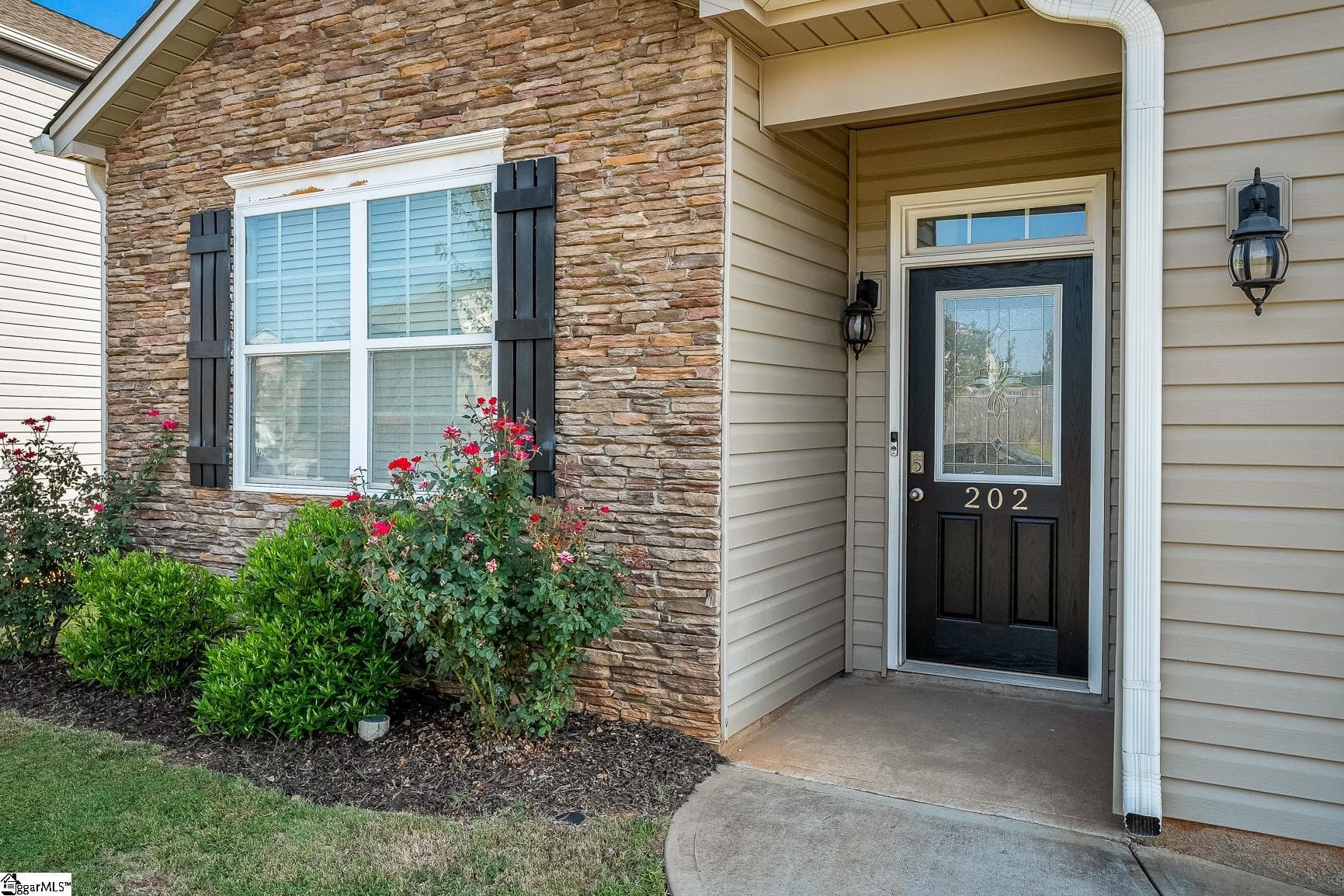 Property image 3 at 202 Cabot Hill Lane, Greer, SC 29651