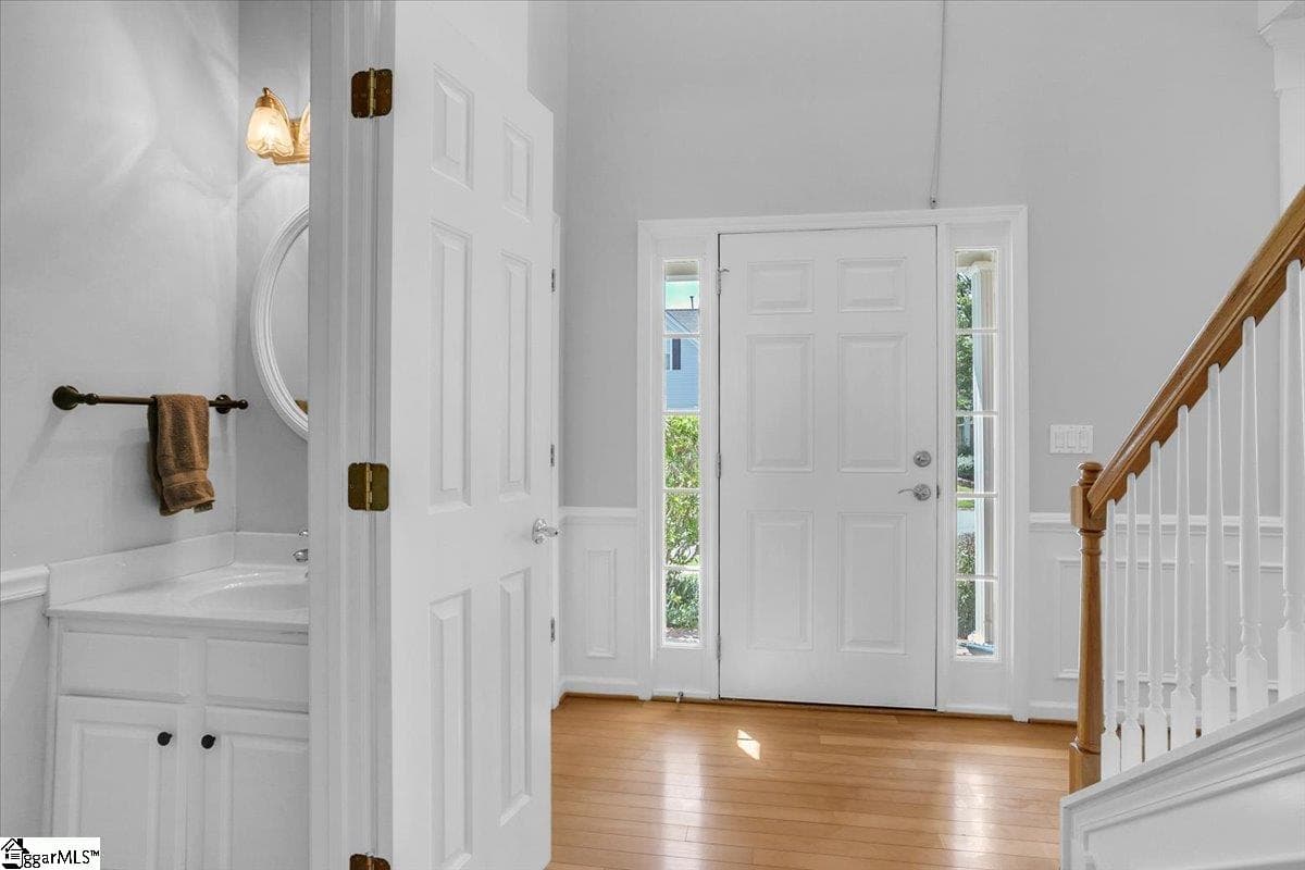 Property image 3 at 311 Surrywood Drive, Greenville, SC 29607