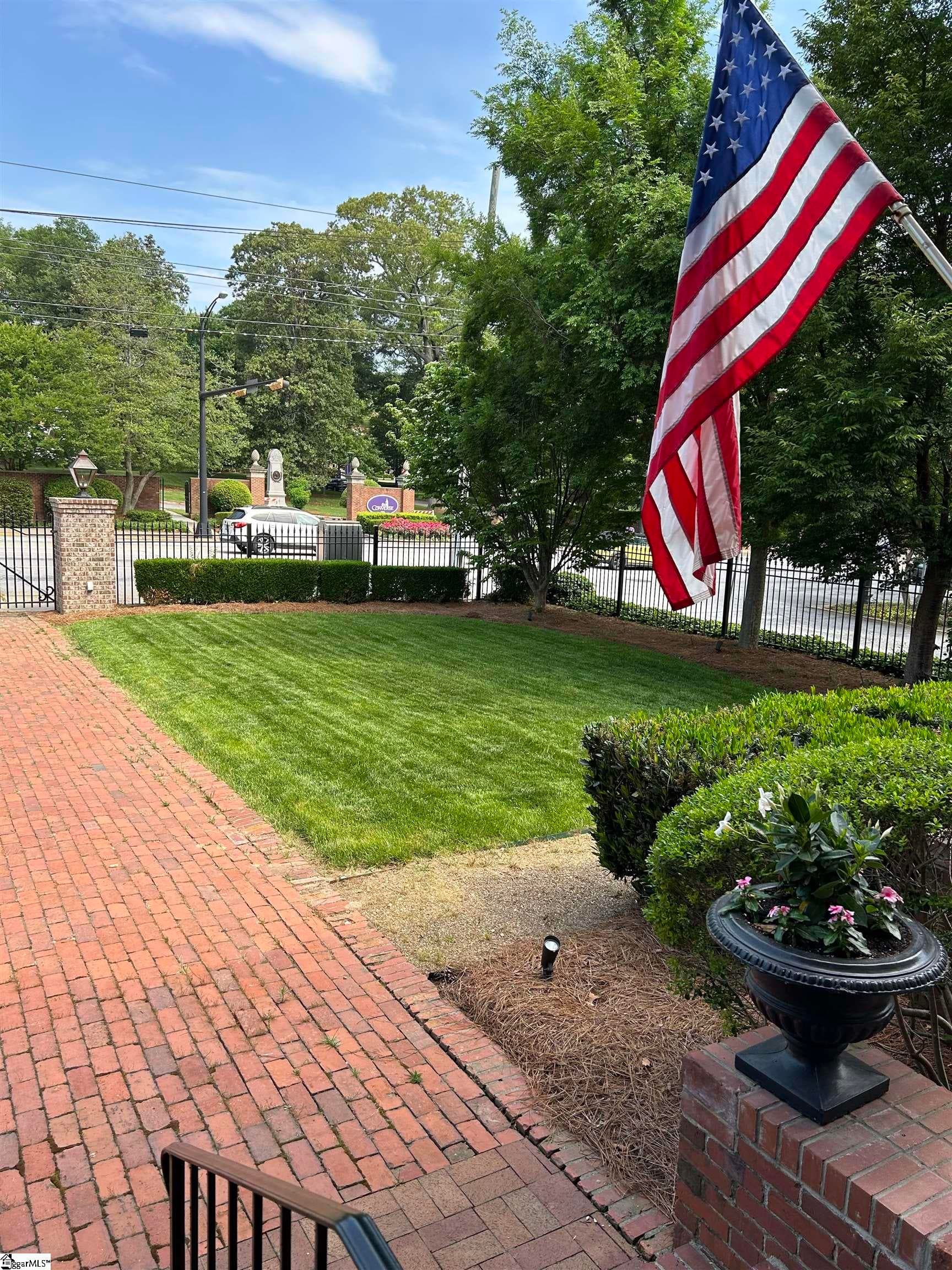 Property image 5 at 571 E Main Street, Spartanburg, SC 29302