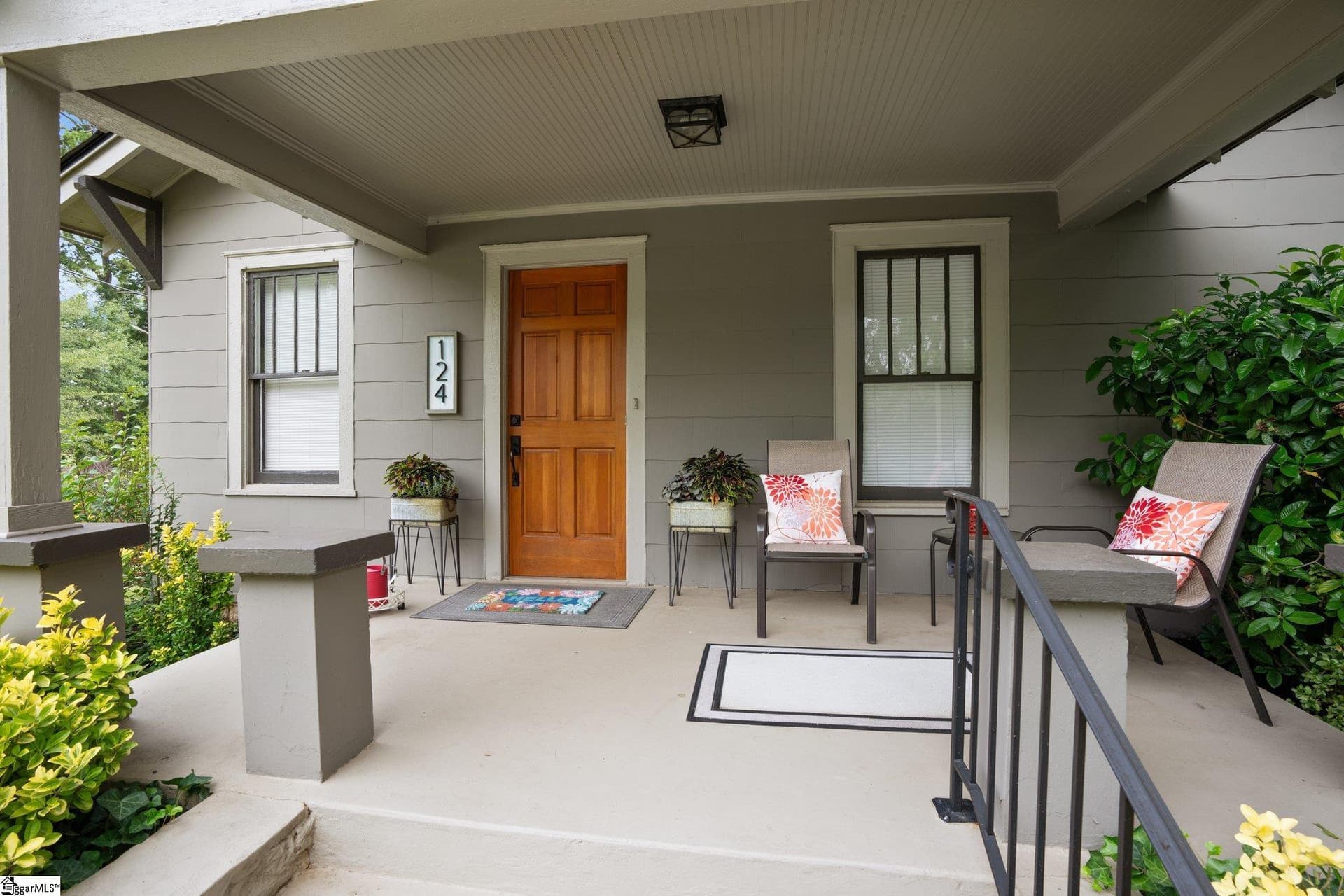 Property image 2 at 124 Ebaugh Avenue, Greenville, SC 29607