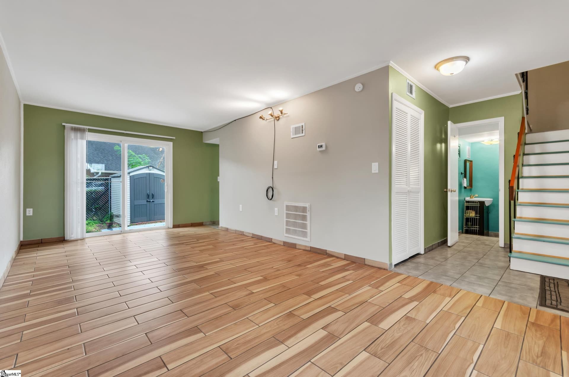 Property image 3 at 3706 E North Street, Greenville, SC 29615