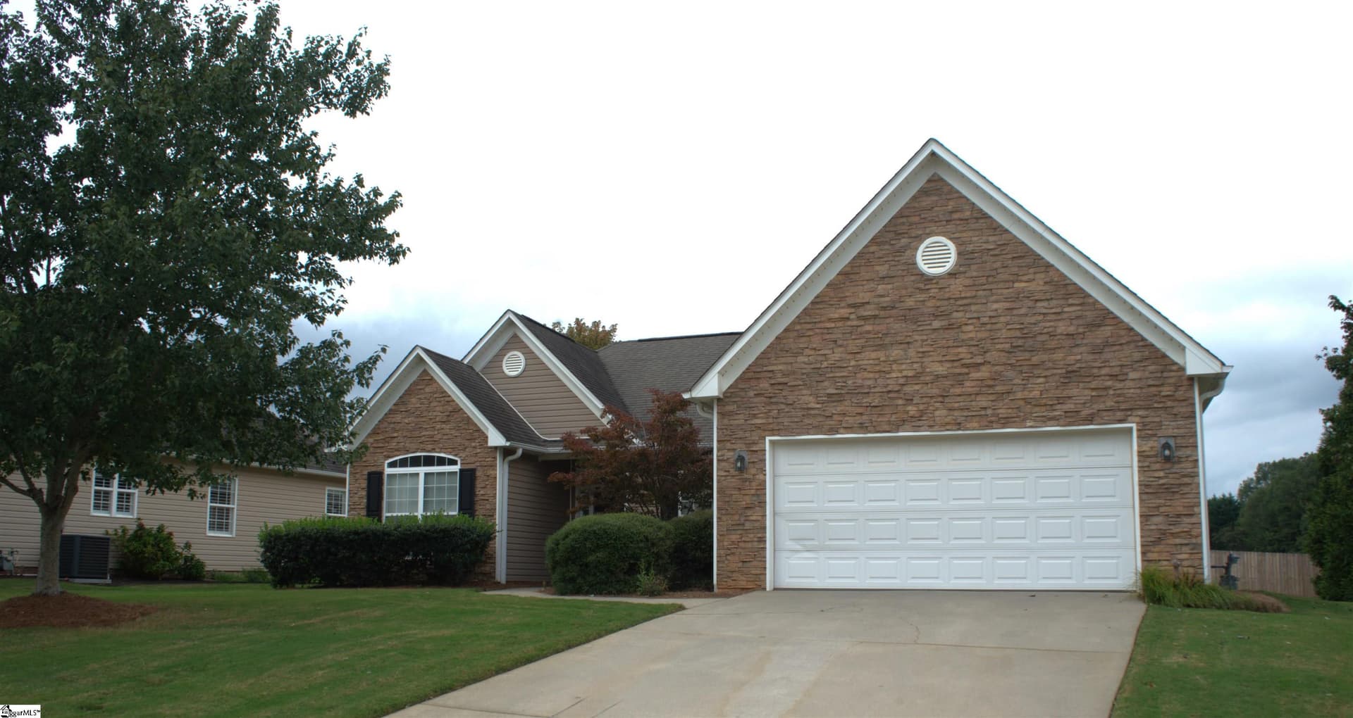 Property image 1 at 105 Hanging Moss Lane, Greenville, SC 29615