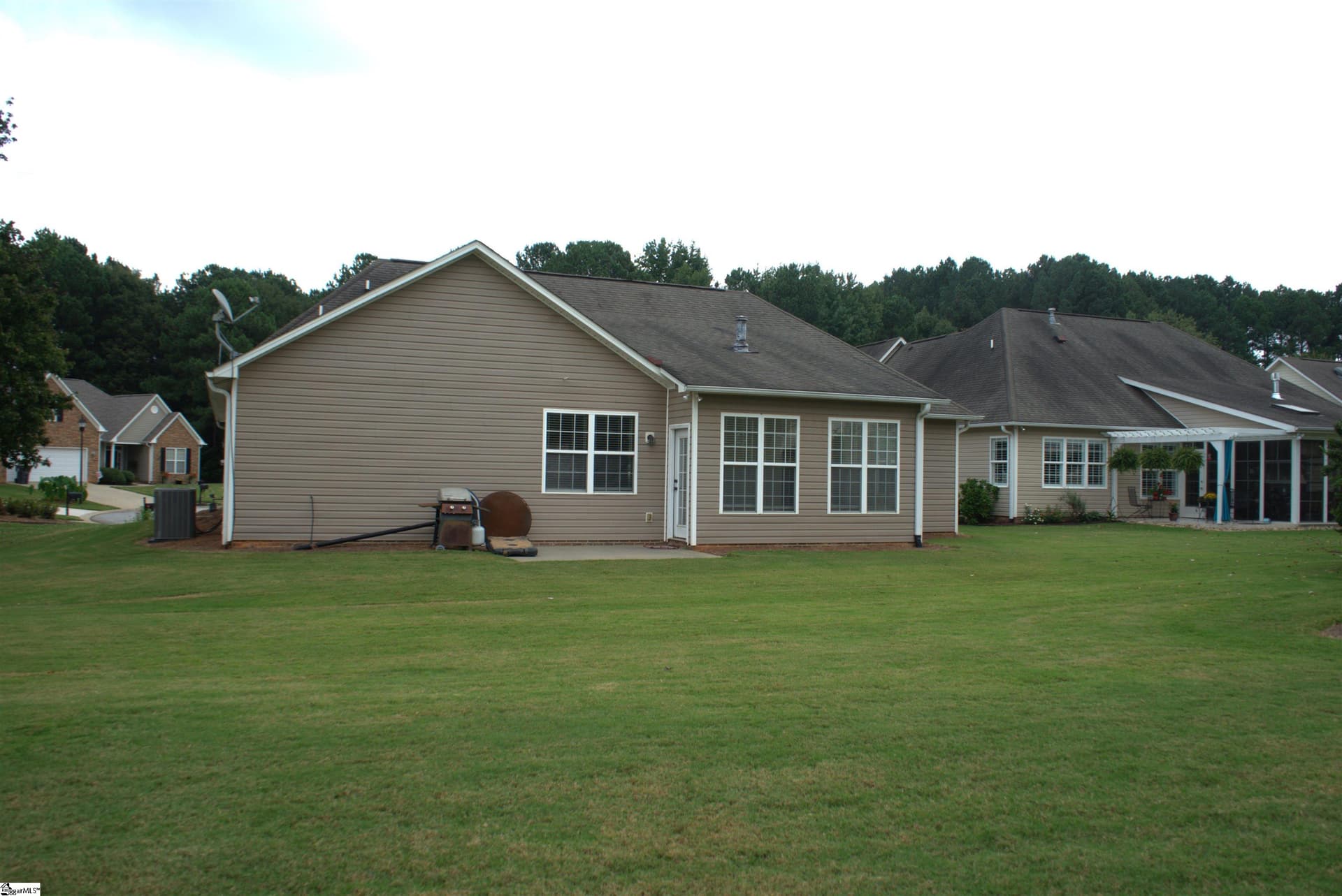 Property image 2 at 105 Hanging Moss Lane, Greenville, SC 29615