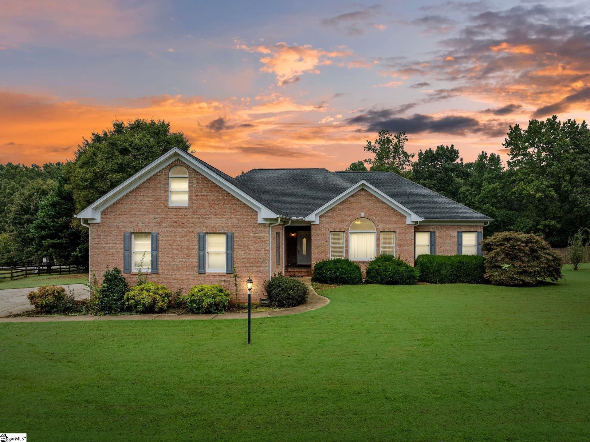 Hammond Pointe, Taylors Community
