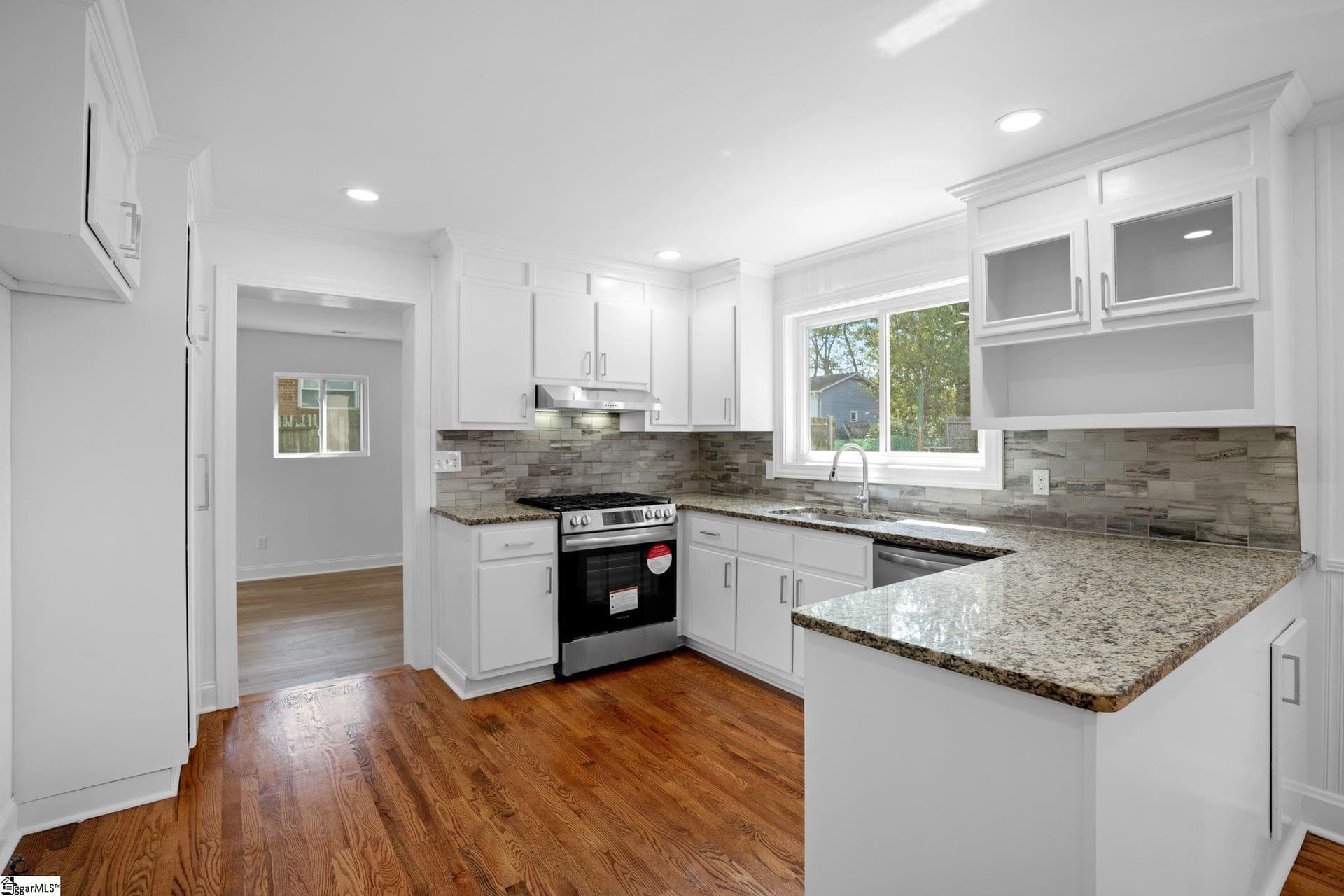 Property image 3 at 203 Ivy Drive, Simpsonville, SC 29680