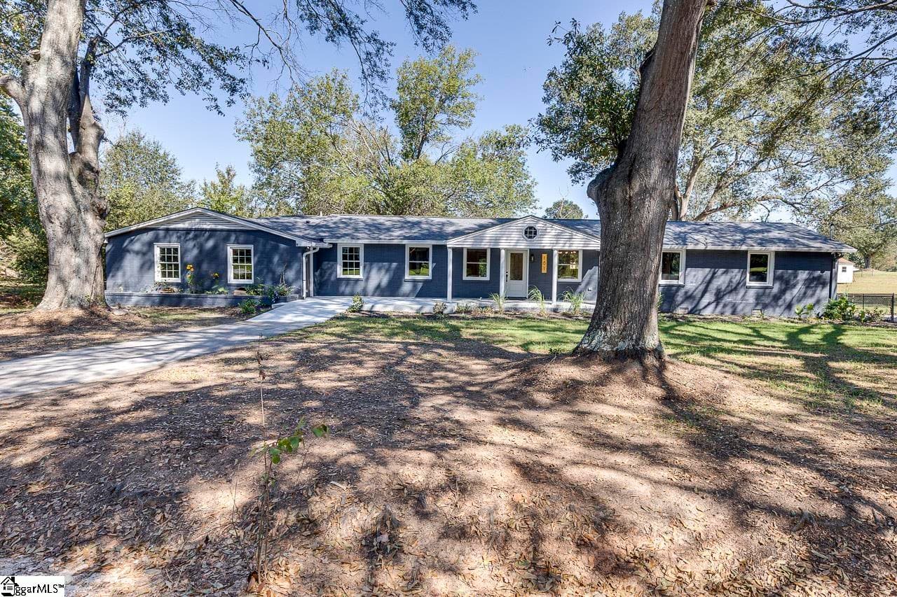 Property image 1 at 101 Banner Street, Mauldin, SC 29662-2205