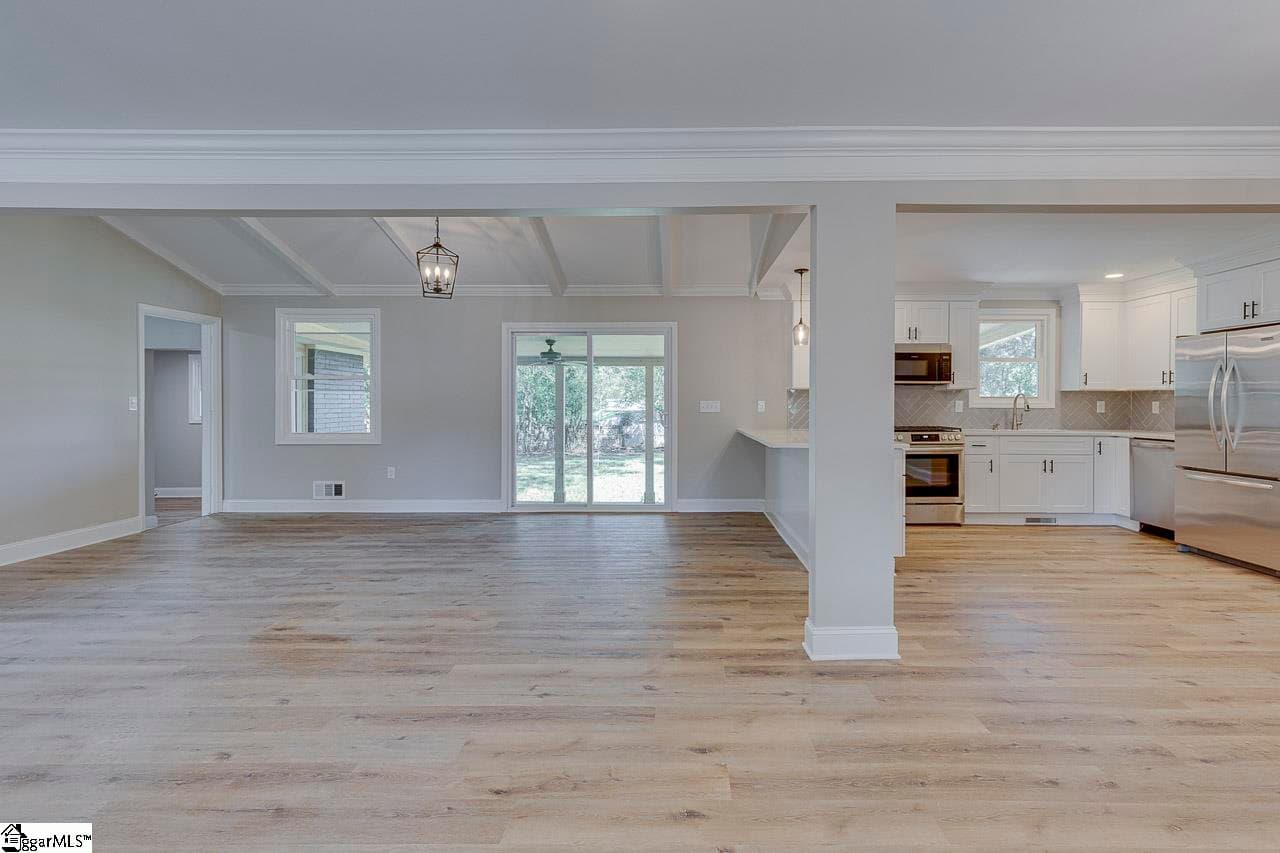 Property image 3 at 101 Banner Street, Mauldin, SC 29662-2205