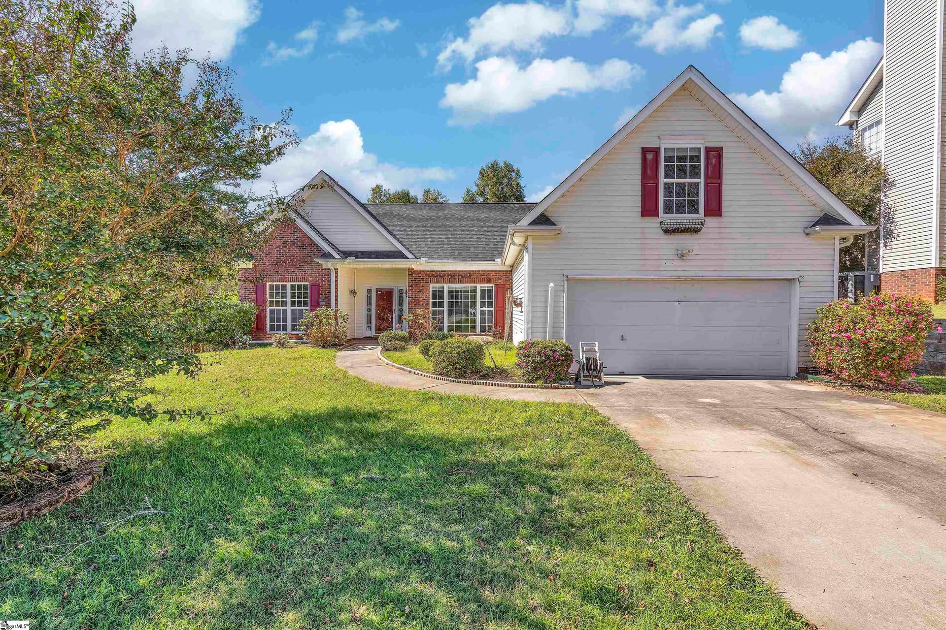 Property image 2 at 516 Walkingstick Way, Simpsonville, SC 29680