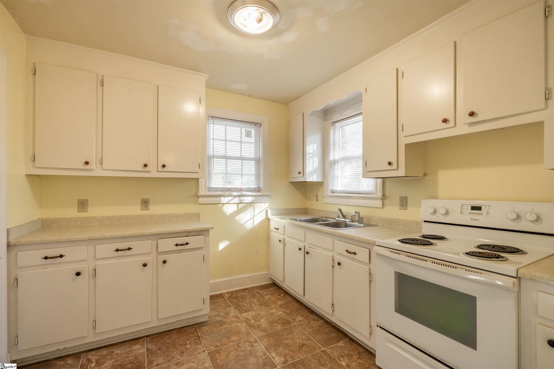 Property image 2 at 107 Irene Circle, Greenville, SC 29617