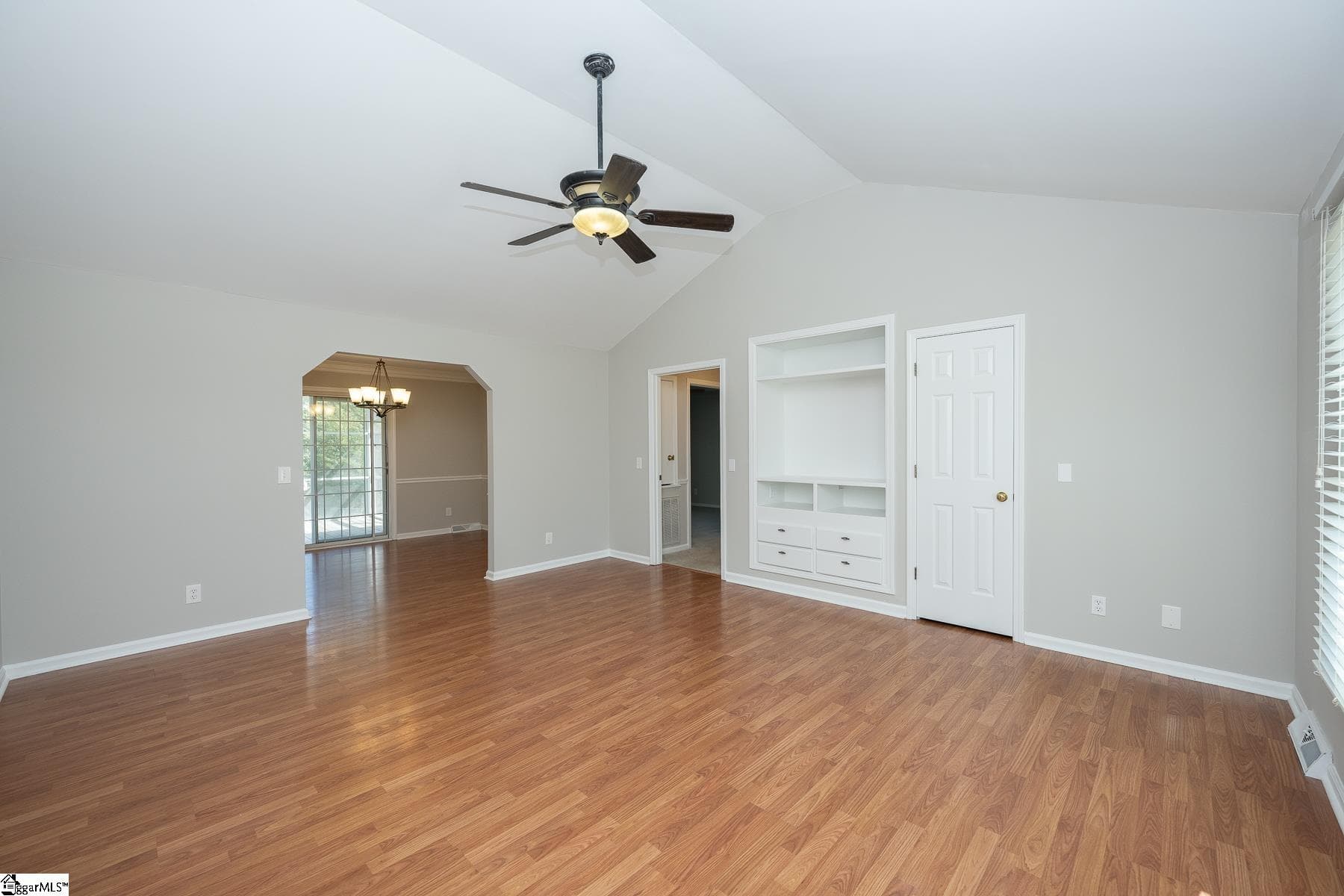 Property image 4 at 10 Chosen Court, Greer, SC 29650